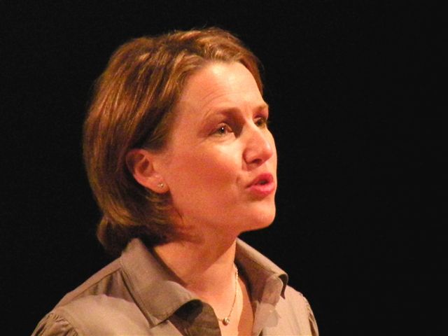 CONVERSATIONS APRÈS UN ENTERREMENT  De Yasmina Reza