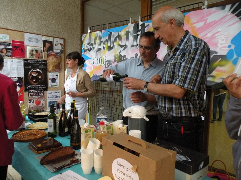 LE REPAS DES FAUVES De Vahé Katcha