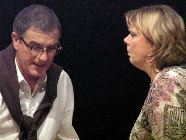 CONVERSATIONS APRÈS UN ENTERREMENT  De Yasmina Reza