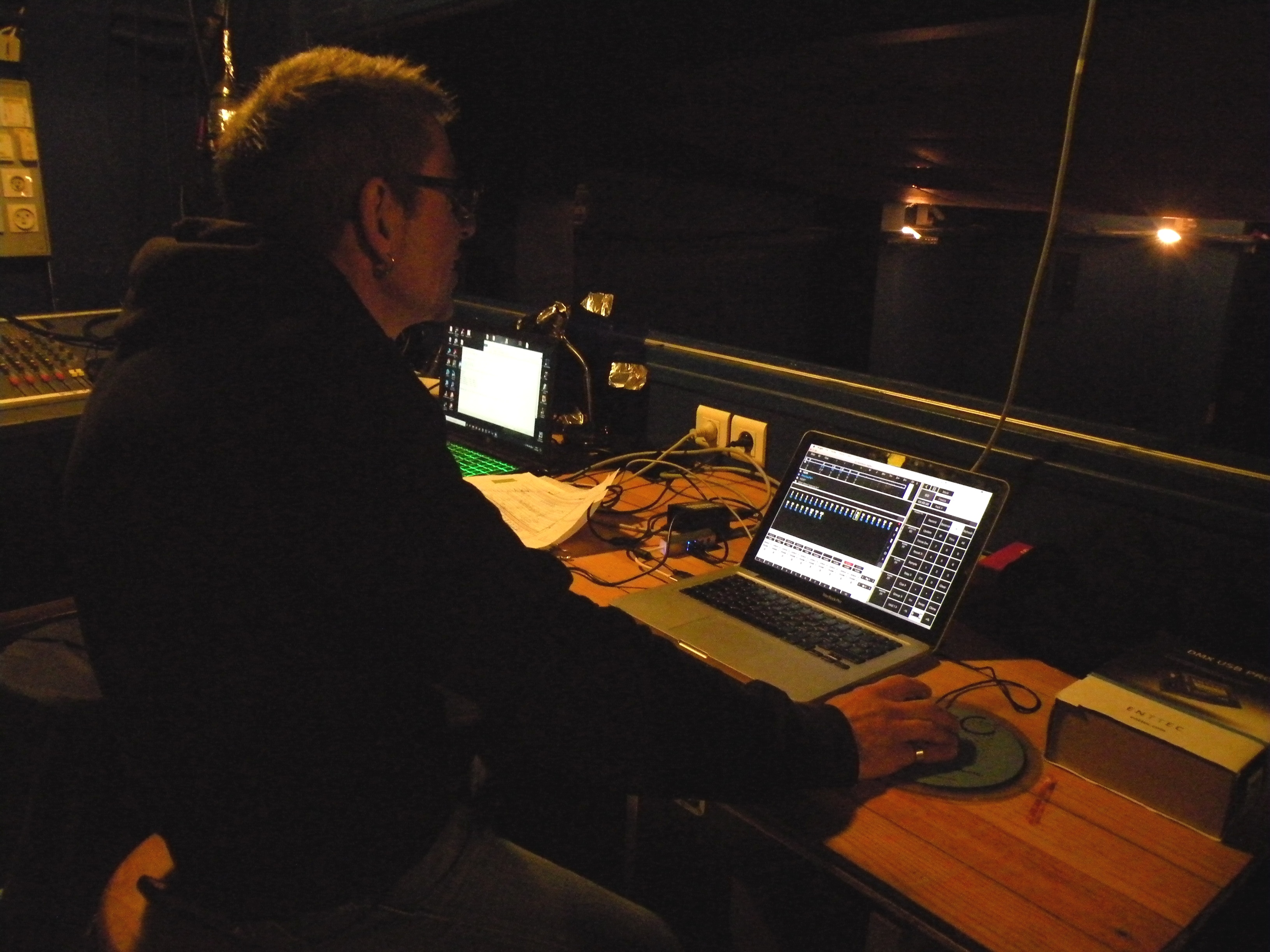 Les techniciens de la régie