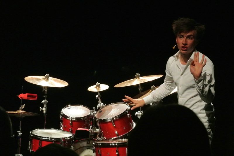 UNE VIE SUR MESURE  De Cédric Chapuis