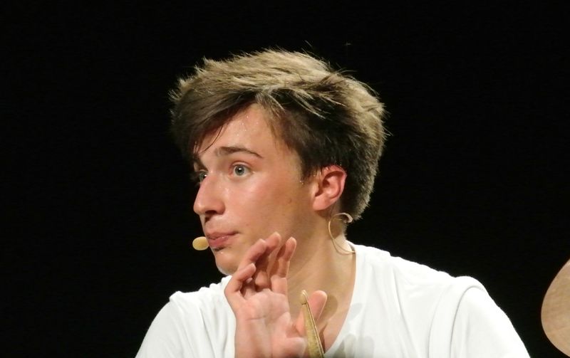 UNE VIE SUR MESURE  De Cédric Chapuis