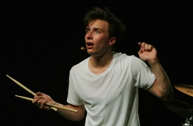UNE VIE SUR MESURE  De Cédric Chapuis