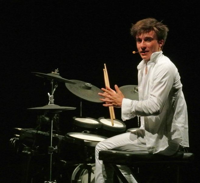 UNE VIE SUR MESURE  De Cédric Chapuis