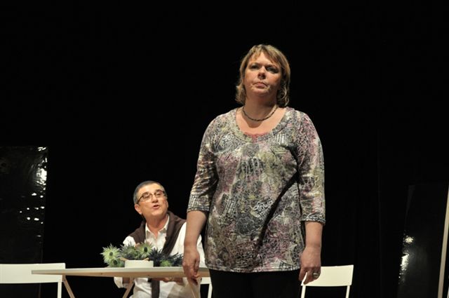 CONVERSATIONS APRÈS UN ENTERREMENT  De Yasmina Reza
