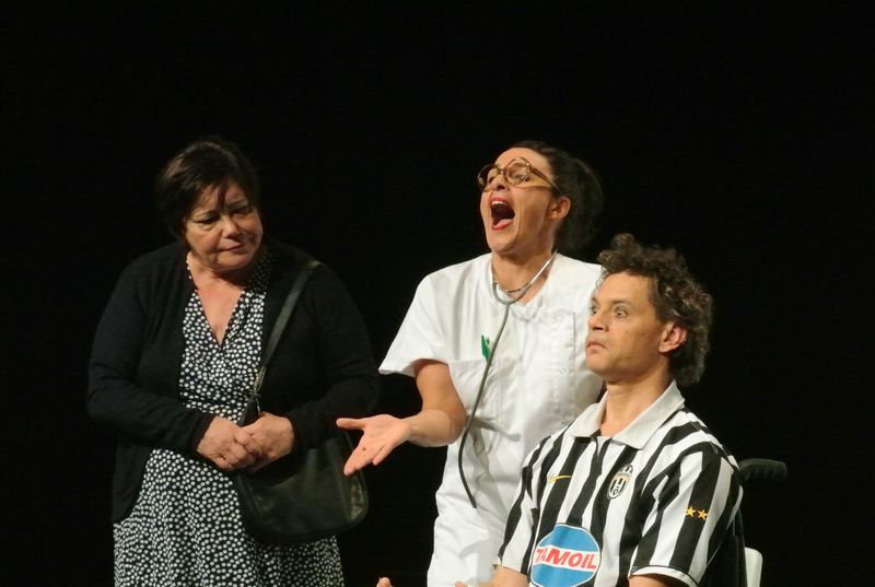 KLAXONS, TROMPETTES ET PÉTARADES De Dario Fo