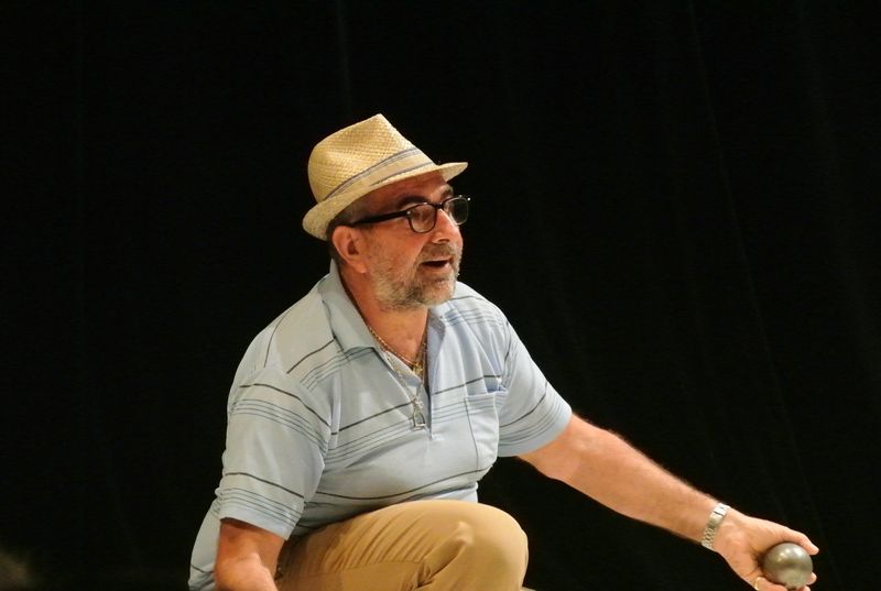 LES PIEDS TANQUÉS D’Artscénicum Théâtre