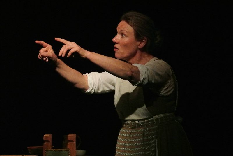 L'APPRENTIE SAGE-FEMME De Karen Cushman