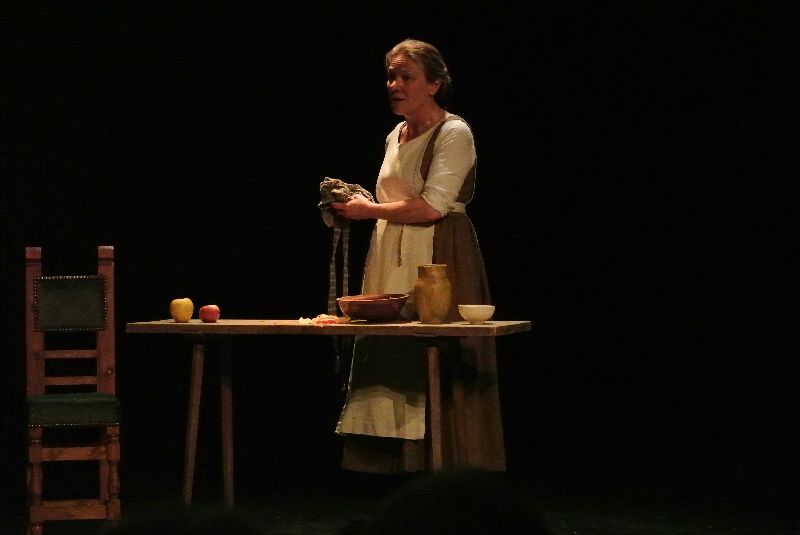 L'APPRENTIE SAGE-FEMME De Karen Cushman