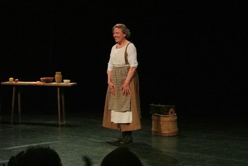 L'APPRENTIE SAGE-FEMME De Karen Cushman