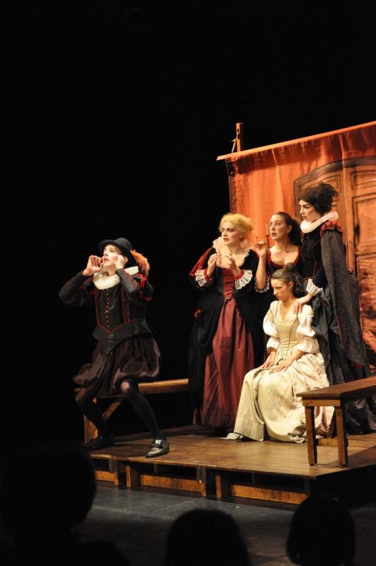 LES FEMMES SAVANTES  De Molière