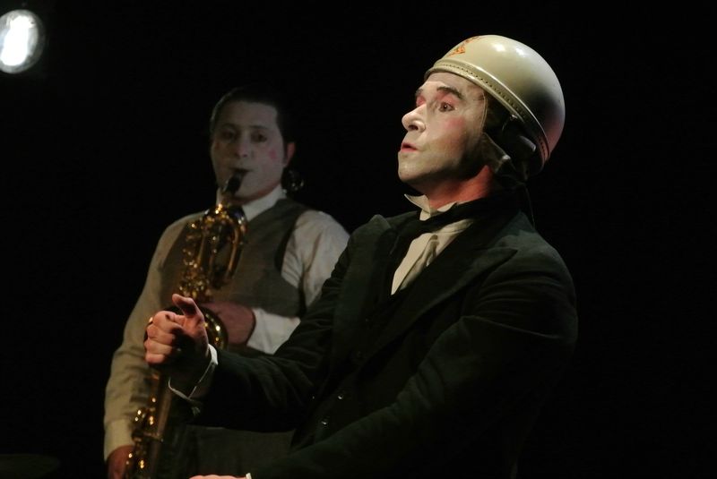 LES TRIBULATIONS D’HAROLD Idée et musique originalesde Vincent Boisseau