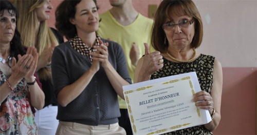 Véronique Uzan reçoit la médaille de la ville