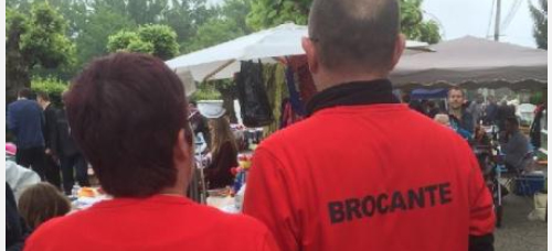Brocante sous un crachin breton